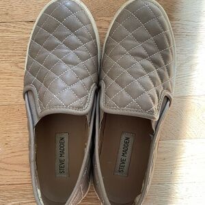 Steve Madden Slip-On Flats